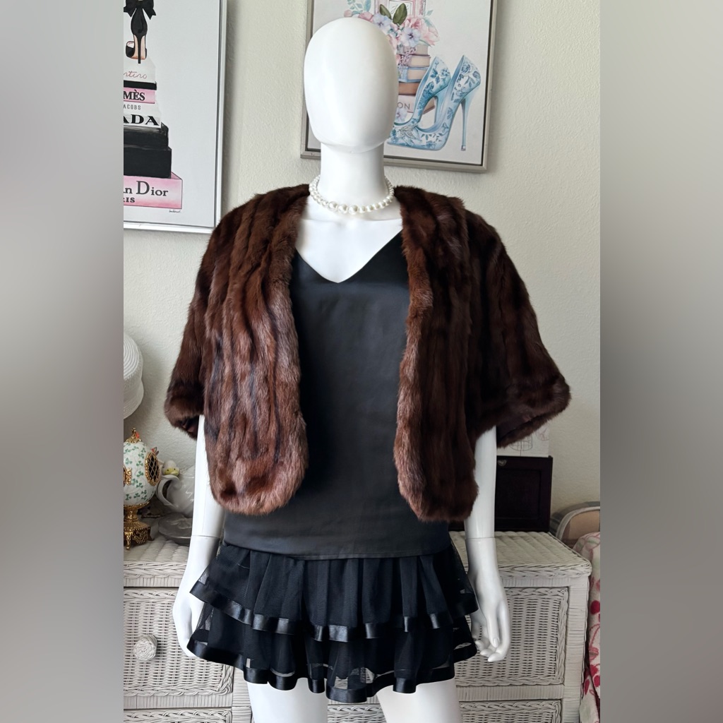 Vintage Dark Brown Beaver Fur Shawl Wrap Width 52” Height 18” Size Os